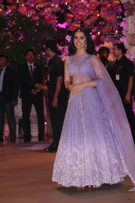 Lilac Sangeet Outfit, Engagement Lengha Indian, One Piece Dress For Engagement, Lilac Desi Dress, Lilac Lengha Bridal, Lilac Lehenga Indian Weddings, Lilac Lehenga Bridal, Prom Lengha, Lilac Indian Outfit