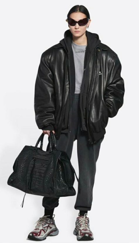 Casual Tomboy Outfits, Balenciaga Leather Jacket, Balenciaga Outfit, Mens Fashion Week Street Style, Fashion Collection Inspiration, All Black Fashion, Mens Trendy Outfits, Mens Fashion Week, Mood Board Fashion