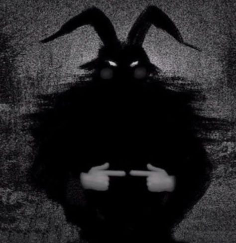 Creepy Bunny, Evil Bunny, Scary Photos, Creepy Animals, Personajes Studio Ghibli, Gothic Fantasy Art, Tiny Bunny, Very Scary, Funny Profile Pictures