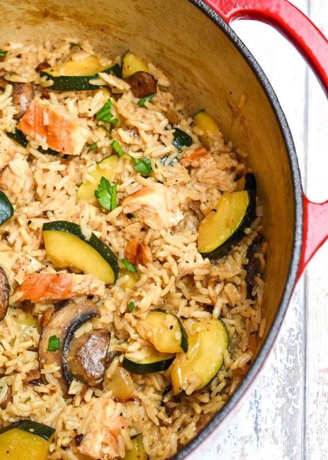 Chicken Zucchini Rice Skillet Chicken Mushroom Zucchini Recipes, Rice And Zucchini Recipes, Zucchini Rice Recipes, Chicken Zucchini And Rice, Zucchini And Chicken Recipes, Zucchini Rice Bowl, Chicken Zucchini Rice, Zucchini Chicken Recipes, Meals With Zucchini