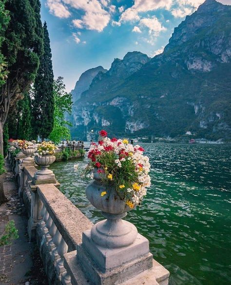 Riva del Garda, Italy gives me Episode II Naboo vibes. - 9GAG Italian Images, Lac Como, Italy Vibes, Comer See, Lake Garda Italy, Garda Italy, Lake Como Italy, Verona Italy, Body Of Water