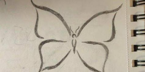 Easy Draw Butterflies, Drawings Ideas Butterfly, Drawing Ideas Esey Cute, Easy Cute Butterfly Drawings, Butterflies Drawings Easy, Easy Drawings Of Butterflies, Butterfly Drawing On Hand, Quick Sketches Easy Simple, Easy Way To Draw A Butterfly