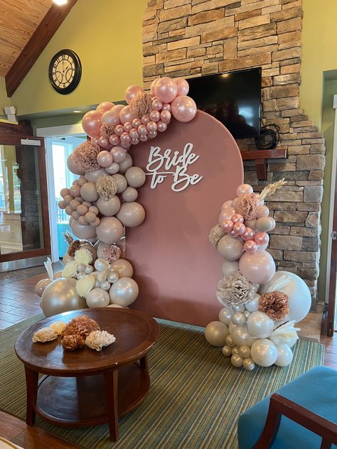 Bridal shower decor Brides To Be Decorations, Bride To Be Backdrop Ideas, Bride Shower Ideas, Bridal Shower Balloon Arch, Backdrop Bachelorette Party, Bride To Be Backdrop, Bridal Shower Backdrop Ideas, Bride To Be Decoration Ideas, Tangled Theme