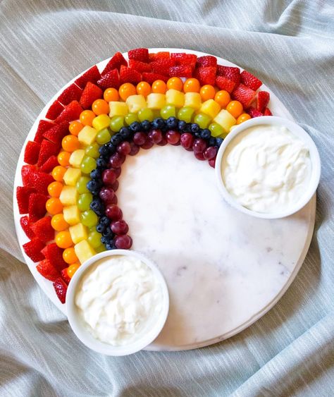 Cocomelon Birthday Party Ideas, Fun Healthy Snacks, Rainbow Fruit Salad, Rainbow Party Food, Cocomelon Birthday Party, Fruit Board, Honey Dressing, Coco Melon, Party Tray