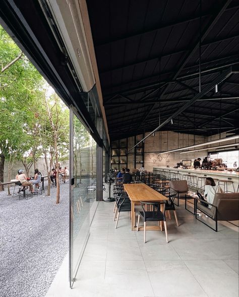 Industrial Outdoor Cafe, Minimal Cafe Design, Barn Cafe, Minimal Cafe, Coffee House Design, Milk Cafe, Bakery Store, Outdoor Restaurant Design, Cafe Concept