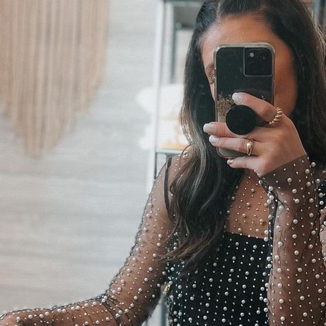 Limitless Boutique on Instagram: "RESTOCKED 🔥 The popular Rhinestone Embellished Black Top is back in stock!! Sizes: S M L #limitlessboutique #rhinestonetop #layering #top #cuteoutfits #ootd #outfits #nashvilleoutfits #nashvillelooks" Nashville Style, Rhinestone Top, Nashville Outfits, Ootd Outfits, Back In Stock, Black Top, Nashville, Layering, Cute Outfits