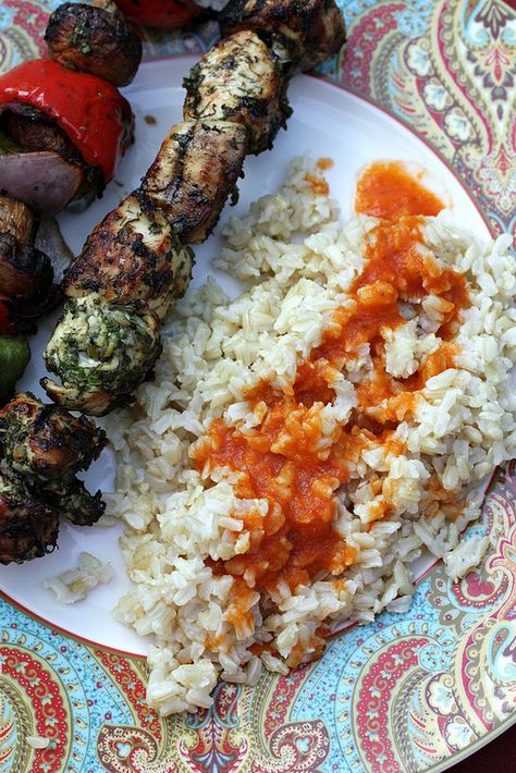 Rice With Tomato Sauce, Greek Rice Pilaf, Beef Kabob Marinade, Cooked Onions, Greek Sauce, Greek Rice, Red Sauce Recipe, Grilled Chicken Kabobs, Greek Dinners