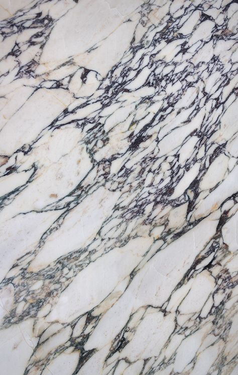 Italian marble with a classic texture in white tones and purple veining Calacatta Viola Marble Texture, Calacatta Viola Marble Kitchen, Veiny Countertops, Viola Marble Kitchen, Calcutta Viola Marble, Veiny Marble, Calcutta Viola, Dramatic Marble, Calacatta Marble Kitchen