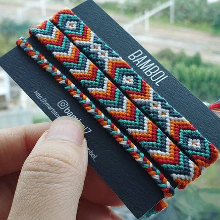 Normal pattern #26424 | BraceletBook Yarn Bracelets Aesthetic, Aesthetic Thread Bracelets, Braceletbook Patterns Easy, Thread Bracelet Patterns, Yarn Bracelets Patterns, Bracelet Patterns String, Braclete Pattern, Normal Pattern Bracelet, Bracelet Bresilien Pattern