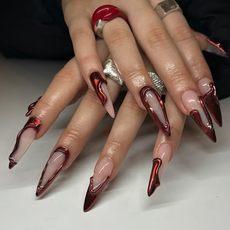 Red textured set for Caity’s BRITs look!! ��🏆✨ these were so fun to do! 🌶️🔥🍒 Deep Red Nails With Design, Creative Halloween Nails, Red Black Chrome Nails, Edgy Red Nails, Nails With Spikes, Red Black Nails Designs, Nail Red Design, Red Gothic Nails, Deep Red Nails Designs