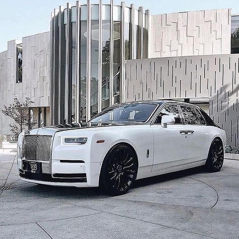 Rate 1-100 this Phantom 🔥 Picture by @rdbla Luxury Quote, Penthouses Luxury, Breakfast Luxury, Luxury Breakfast, Rolls Royce Car, Luxury Ideas, Bathrooms Luxury, Houses Luxury, Tokyo Drift Cars