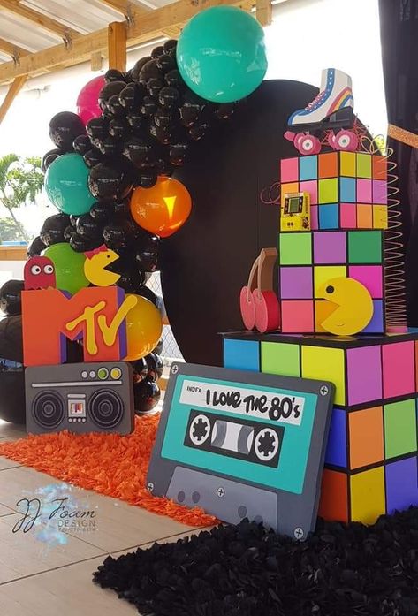 90s Party Ideas, 90s Party Decorations, Decades Party, 80s Party Decorations, 80s Birthday Parties, 90s Theme Party, 80s Theme Party, 80s Theme, 90's Birthday Party