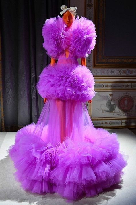 Giambattista Valli Couture, Mermaid Gown Prom, Formal Party Dresses, Tulle Dresses, Conceptual Fashion, Prom Dresses Gowns, Formal Party Dress, Fashion Couture, Gala Dresses