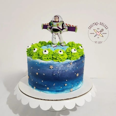 Buzz Lightyear Smash Cake, Buzz Lightyear Sheet Cake, Buzz Cake Lightyear, Buzz Lightyear Cake Ideas, Buzz Light Year Birthday Cake, Buzz Lightyear Cakes, Buzzlight Year Cake Ideas, Buzz Birthday Cake, Pastel Buzz Lightyear