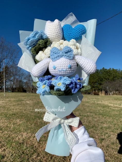 How To Make A Crochet Bouquet, Cinamoroll Bouquet, Crochet Flower Bouquet Hello Kitty, How To Crochet Bouquet, Sanrio Crochet Bouquet, Cinnamoroll Flower Bouquet, Crochet Bouquet With Plush, Crochet Bouquet Of Flowers, Cute Crochet Bouquet