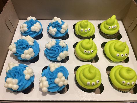 Toy Story Dessert Ideas, Toy Story Cupcake Ideas, Toy Story Baby Shower Cake, Cupcakes Toy Story, Cupcake Toy, Toy Story Cupcakes, Planet Birthday, 2nd Birthday Party For Boys, Toy Story Baby