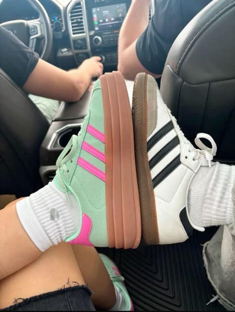 Sambas Shoes, It Girl Summer, Preppy Shoes, Shoes Platform, Shoe Inspo, Swag Shoes, Dream Shoes, Pretty Shoes, Trendy Shoes