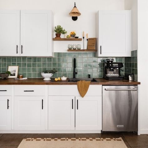 A huge shoutout to interior photographer @madelineharperphoto for sharing these amazing photos of her kitchen design with us! The Meadow 4" x 4" green tiles look absolutely stunning and add a subtle greenery 🌿 to the serene white kitchen. We really appreciate the way she plays with light in all of her work. For more beautiful tiles, visit our website and make sure to follow Madeline's incredible work on Instagram @madelineharperphoto! Design and Photo Madeline Harper #whitekitchen #kitche... Green Kitchen Backsplash, Color Tile Backsplash, Green Tile Backsplash, Tile Countertops Kitchen, Clay Imports, Green Backsplash, Green Tiles, Square Kitchen, Kitchen Updates