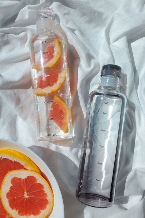 6 HEALTH BOOSTING DETOX WATER RECIPES | CLEAN GIRL AESTHETIC 2023 Board, 2023 Goals, Drink Aesthetic, Healthy Hydration, Infused Water Recipes, Water Aesthetic, Detox Water Recipes, Makanan Diet, Goals Inspiration