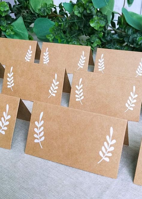 Dinner Table Name Tags Party Ideas, Name Tags On Table, Name Tags For Table, Name Tag Table, Table Name Tags, Simple Wedding Table Decorations, Kraft Paper Cards, Wedding Table Name, Diy Dinner