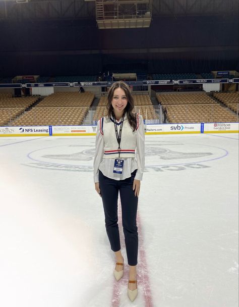 Girl in white button down and sweater vest and trousers in navy from H&M standing on hockey rink ice Hockey Game Outfits For Women, Hockey Game Outfits, Hockey Game Outfit, Career Aesthetic, Women In Sports, Future Aesthetic, Sports Girl, Sports Outfit, Tv Anchors