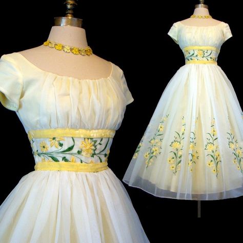 Labellevintage Etsy $350 Embroidered Dress Vintage, Yellow 1800 Dress, Pale Yellow Wedding Dress, Wedding Dress Yellow, Yellow Wedding Dresses, Ivory Chiffon Wedding Dress, Vintage Yellow Dress, Yellow Vintage Dress, Yellow Wedding Dress