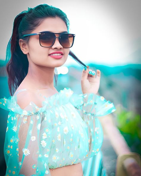 Gals Photos, Dj Images, Best Pose For Photoshoot, Stylish Name, Indian Photoshoot, Photo Pose Style, Cute Love Couple Images, Photo Poses For Couples, Couple Photoshoot Poses