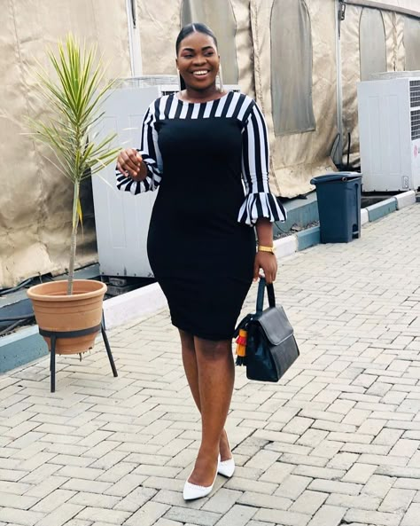 Women’s Ready-to-Wear on Instagram: “Black dresses are must-haves! Shop our black dresses for N4,500 - N6,000 in sizes 6-20! Buy 2 Dress and Get 1 Free! Buy 6 dresses and…” Office Gown Styles, Ankara For Women, Office Gown, Corporate Gowns, Short Ankara Dresses, English Dress, Short Gown Styles, Dresses Ankara, Stylish Naija