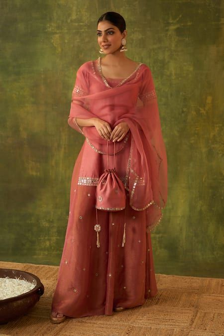 Buy Pink Kurta Pure Chanderi Hand Embroidered Zardosi Square Chitra Sharara Set For Women by Bhawna Sethi Online at Aza Fashions. Simple Sharara Designs Latest, Sharara Designs Simple, Pink Suits Women, Indian Suits For Women, Onion Pink, Sharara Designs, Desi Dress, Pink Kurta, Diwali Outfits