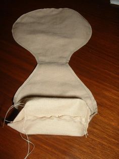 AMERICANPRIM PRIMITIVE HOW-TO'S: DOLL MAKING 101 How To Make Primitive Dolls, Muslin Crafts, Primitive Sewing Patterns, Primitive Dolls Handmade, Muslin Doll, Doll Making Patterns, Primitive Stitchery, Raggedy Doll, Doll Making Tutorials