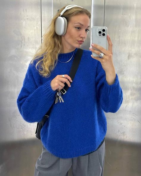 School Outfit Board, Blue Adidas Outfit, Blue Clothes Aesthetic, Bright Blue Sweater, Cobalt Blue Outfit, Cobalt Sweater, Blue Sweater Outfit, Downtown Winter, Bright Sweater