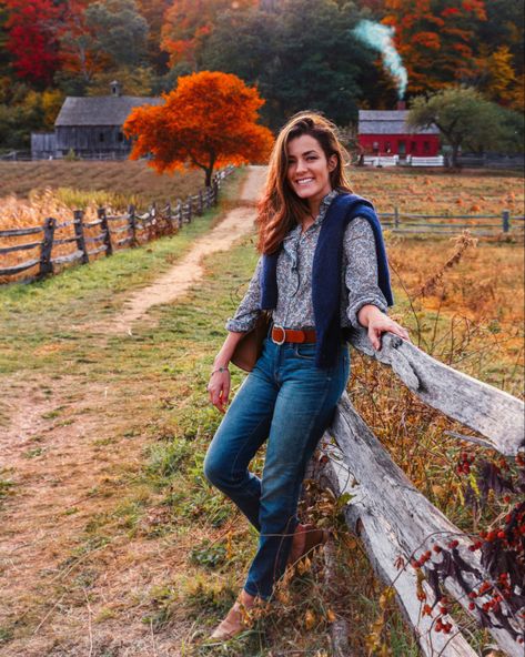 Sarah Vickers, Author at Classy Girls Wear Pearls Sarah Kjp, Sturbridge Village, Sarah Vickers, Classy Girls Wear Pearls, Life Is A Party, Wear Pearls, Preppy Lifestyle, Classy Girl, Thanksgiving Outfit