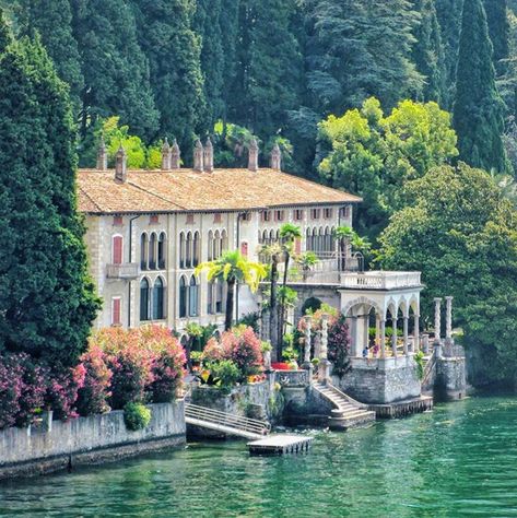 Villa Monastero, Varenna, Italy Villa Monastero, Comer See, Filmy Vintage, Lake Como Italy, Italy Aesthetic, Italian Villa, Como Italy, Northern Italy, Beautiful Lakes