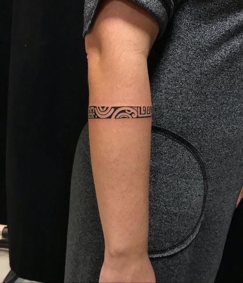 Fire Arm Band Tattoo, Double Band Tattoo, Native American Band Tattoo, Maori Armband Tattoo Design, Upper Arm Band Tattoo For Women, Arm Ring Tattoo, Arm Band Tattoos For Men, Arm Band Tattoos, Tattoos Band