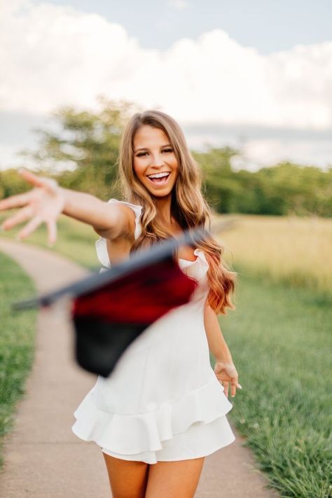 Graduation Picture High School, Grad Pics With Cap And Gown, Senior Cap N Gown Pictures, Senior Cap Picture Ideas, Outside Cap And Gown Pictures, Grad Cap Pictures Senior Photos, Senior Photos At High School, Graduation Photos Cap And Gown, Gown Senior Pictures