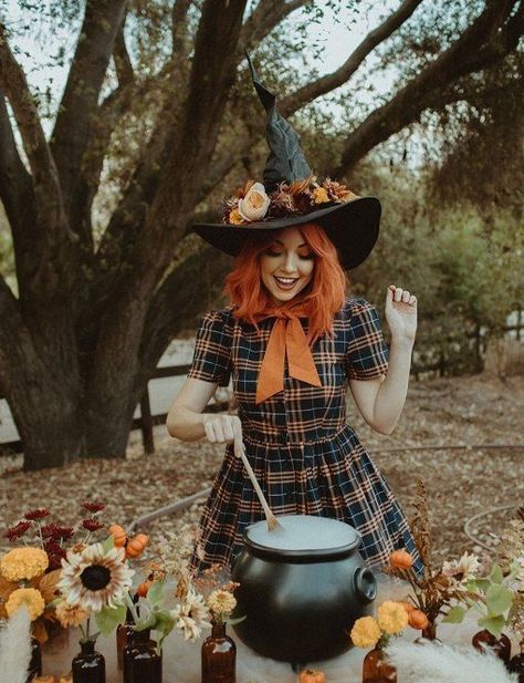 Crazy Witch Costume, Plaid Witch Costume, Floral Witch Costume, Easy Halloween Dress Up, Fairy Witch Costume Diy, Cute Witch Photoshoot, Awesome Witch Costumes, 50s Witch Costume, 60s Witch Costume