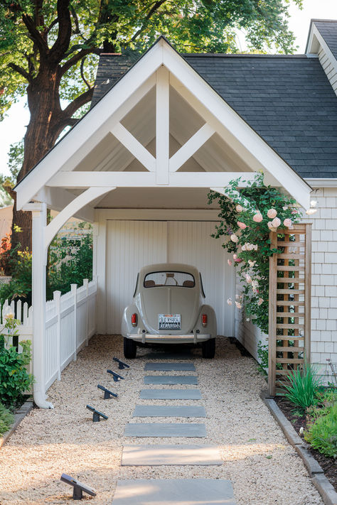 47 Incredible Carport Ideas That You Have to See House Garage Connection, No Garage Driveway, Breezeway To Garage Enclosed, Garage With Breezeway To House, Parking In Front Of House, Porte Cochere Driveway, Small Driveway, Port Cochere, Cottage Garage