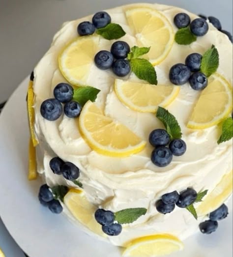 Summer Birthday Cake, Lemon Blueberry Cake, Blueberry Lemon Cake, Spring Cake, Summer Cakes, Cute Baking, Blueberry Cake, Pretty Birthday Cakes, Cake Inspo