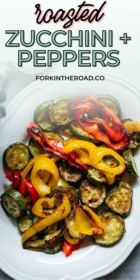 Baked Vegetable Recipe, Zucchini And Peppers, Bell Pepper Recipe, Vegetable Bake Recipes, Easy Roasted Vegetables, Salad Topping, Zucchini Side Dishes, Roasted Zucchini, Recipes By Ingredients