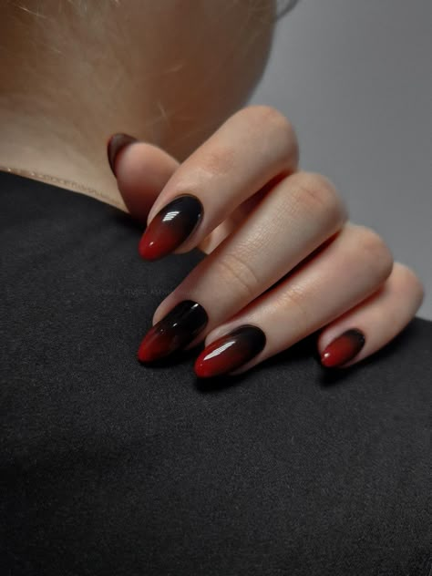 Smoky Black And Red Eye Makeup, Halloween Acrylic Nails Short, Acrylic Nails Short Almond, Spooky Nail Art, Black And Red Nails, Pumpkin Nail Designs, Vampire Nails, Spooky Nail, Pumpkin Nail