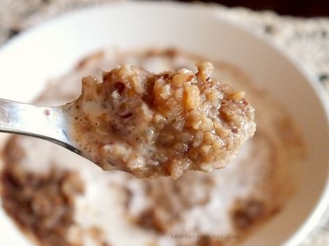 Low Carb Maple Almond Hot Cereal for All of You Oatmeal Fanatics Low Carb Cereal, Hot Cereal, Lchf Recipes, Low Carb Sweets, Thm Recipes, Low Carb Breakfast Recipes, Low Carb Eating, Low Carb Paleo, S'mores