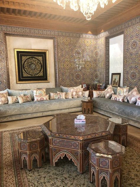 Traditional Moroccan House, Moroccan House Aesthetic, Kitchen Remodel Farmhouse, Morocco House, Moroccan Farmhouse, Arabic Interior Design, Moroccan Houses, Morocco Aesthetic, Rental Home Decor