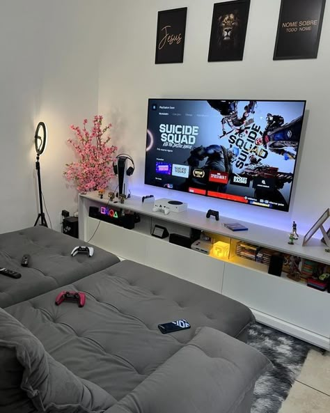 Playstation Room, Games Room Inspiration, Small Game Rooms, Mens Bedroom Decor, Hypebeast Room, Game Room Ideas, Apartment Living Room Design, Future Apartment Decor, Bedroom Setup