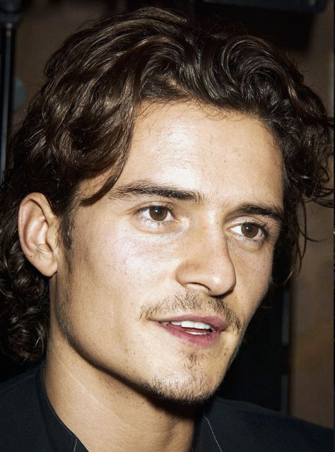 '00s orlando on Twitter: "i mean... https://t.co/xi9VrLnC4A" / Twitter Orlando Bloom Hair, Will Pirates Of The Caribbean, Orlando Bloom 90s, Orlando Bloom Will Turner, Orlando Bloom Now, Orlando Bloom 2000s, Hot Celebrity Actors Male, Famous Male Actors, When I Get To Heaven