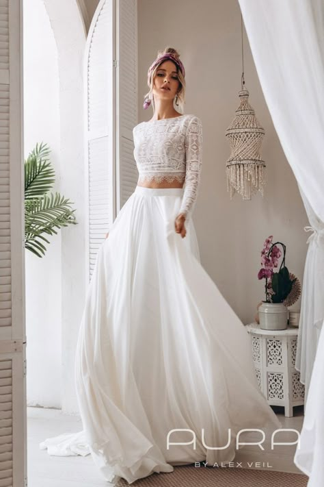 Comfortable Wedding Dress, Beige Wedding Dress, Modest Lace Wedding Dresses, 2 Piece Wedding Dress, Crop Top Wedding Dress, Cream Wedding Dresses, Princess Bridal Gown, Two Piece Wedding Dress, Iconic Dresses