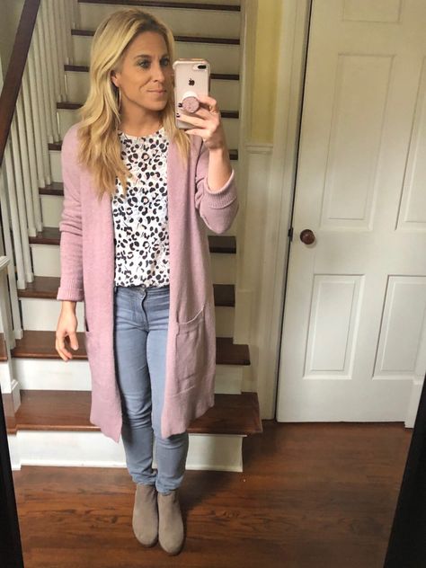 Pink cardi , leopard shirt, gray pants What To Wear With A Pink Cardigan, Pink Long Cardigan Outfit, Long Pink Cardigan Outfit, Light Pink Cardigan Outfit, Ways To Wear A Cardigan, Long Pink Cardigan, Pink Grey Outfit, Pink Long Cardigan, Style A Cardigan