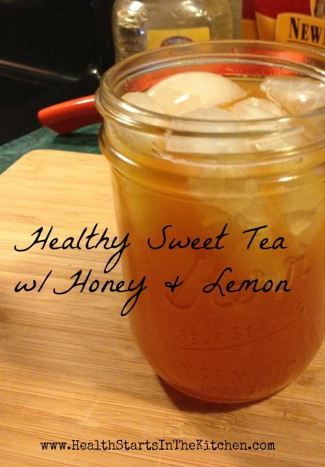 Healthy Sweet Tea / http://www.healthstartsinthekitchen.com/2013/02/12/15-minute-sweet-tea-whoney-lemon/ Sweet Tea Recipe, Lemon Health, Tea With Honey, Sweet Tea Recipes, Detox Tea Recipe, Homemade Detox, Iced Tea Recipes, London Food, Honey Recipes