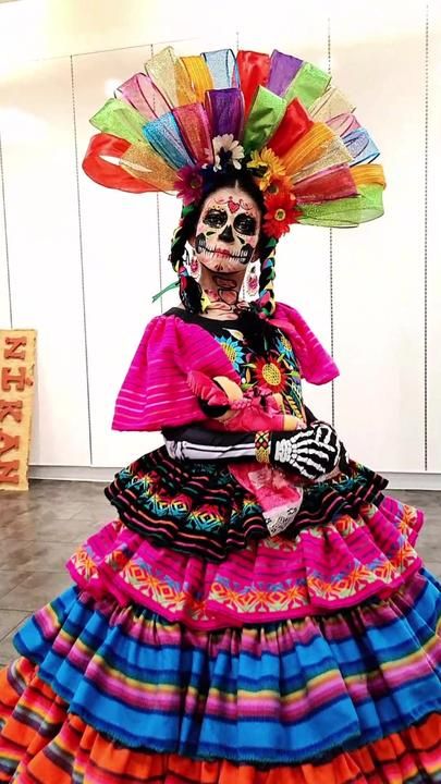 X Ray Costume, Catrina Outfit, Catrina Dress, Ray Costume, Mexico Costume, Catrina Costume, Outfit Mexicano, Mexican American Culture, Sugar Skull Makeup