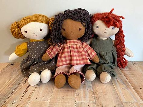 Wee Wonderfuls, Toys Sewing Patterns, Doll Making Ideas, Yarn Wig, Diy Rag Dolls, Fabric Doll Pattern, Doll Making Tutorials, Doll Patterns Free, Dolls Ideas