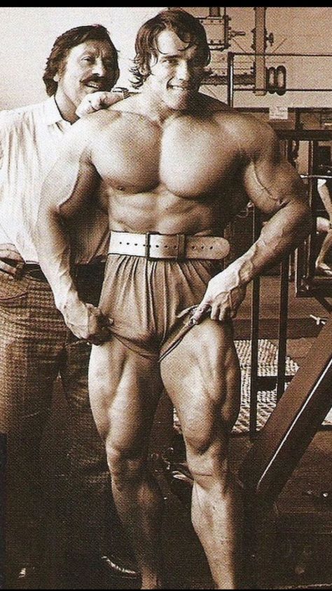 Arnold Bodybuilding, Lean Leg Workout, Old School Bodybuilding, Old Bodybuilder, Bodybuilding Quotes, Arnold Schwarzenegger Bodybuilding, Schwarzenegger Bodybuilding, Joe Weider, Bodybuilding Pictures